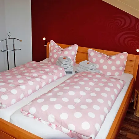 Apartment Ferienwohungen Zum Selliner See *