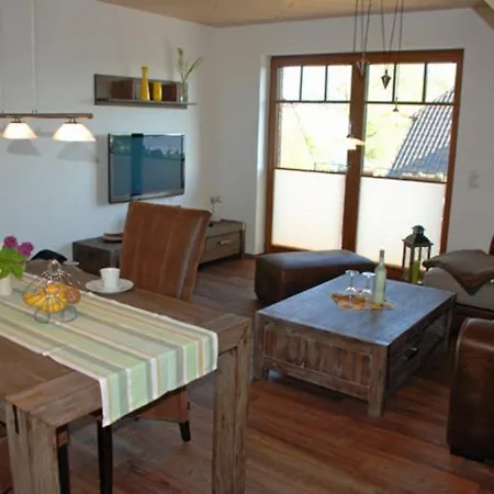 Apartment Ferienwohungen Zum Selliner See *